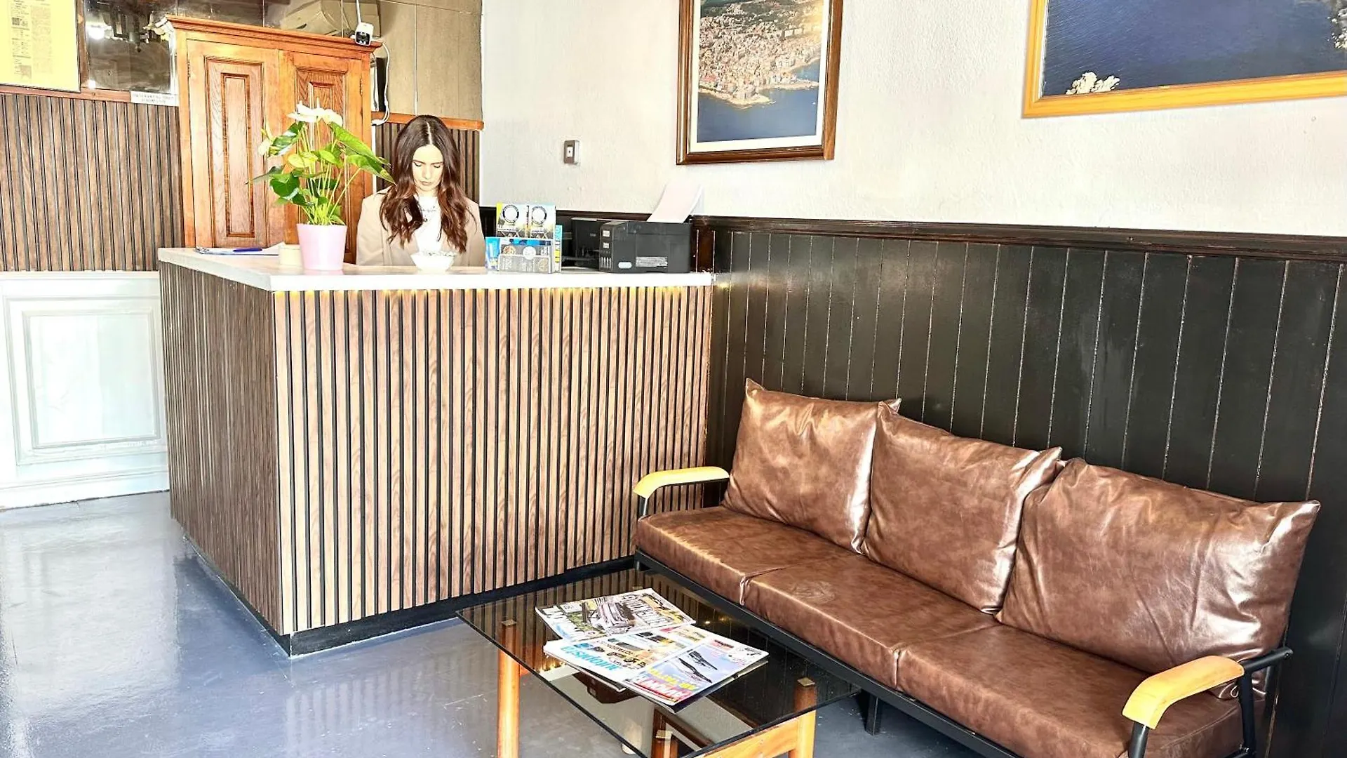 New Roser L' Escala Hotell